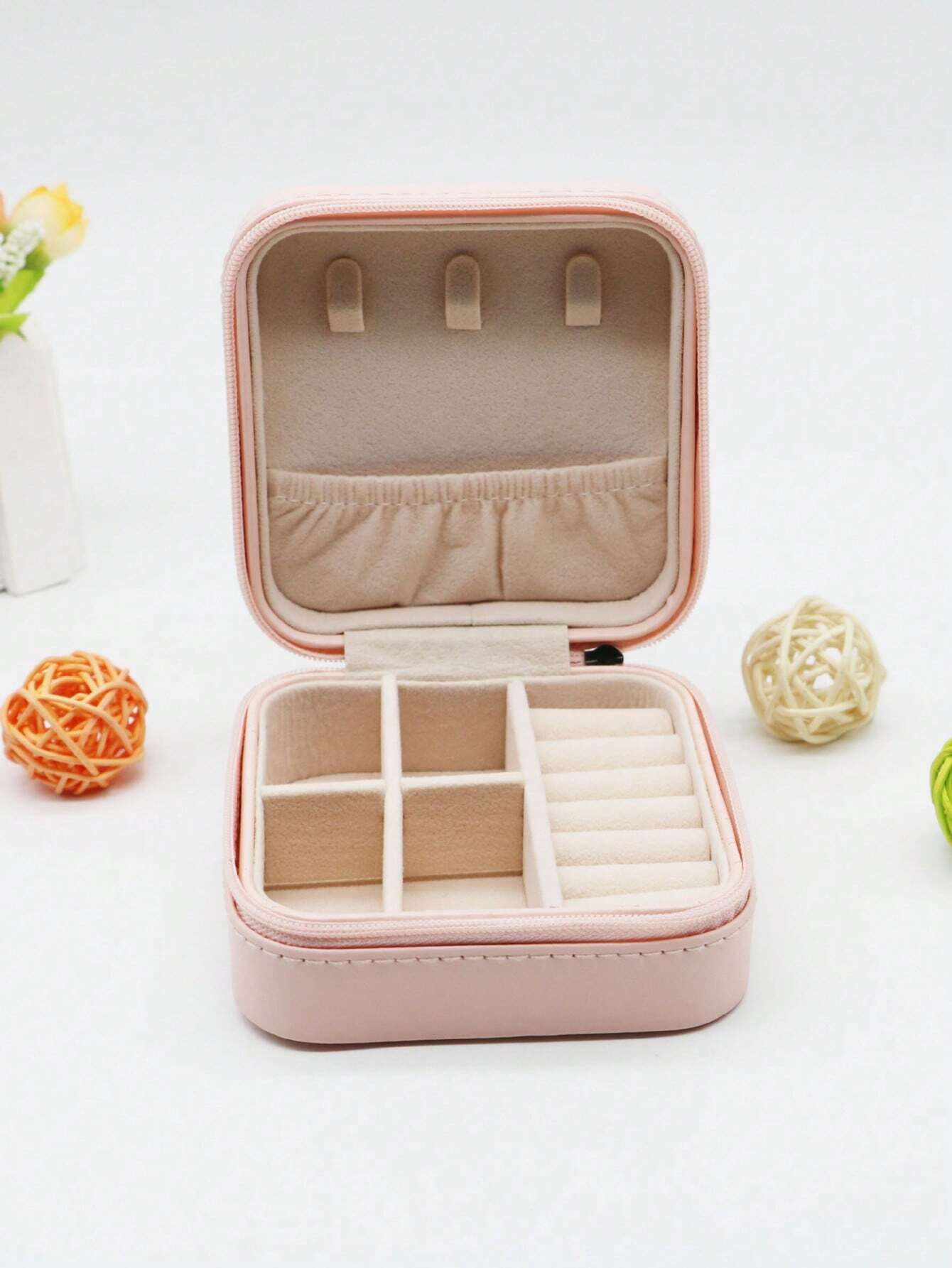 Portable Leather Jewelry Organizer Box – Travel-Friendly Case for Earrings, Rings & Cosmetics (Random Color)