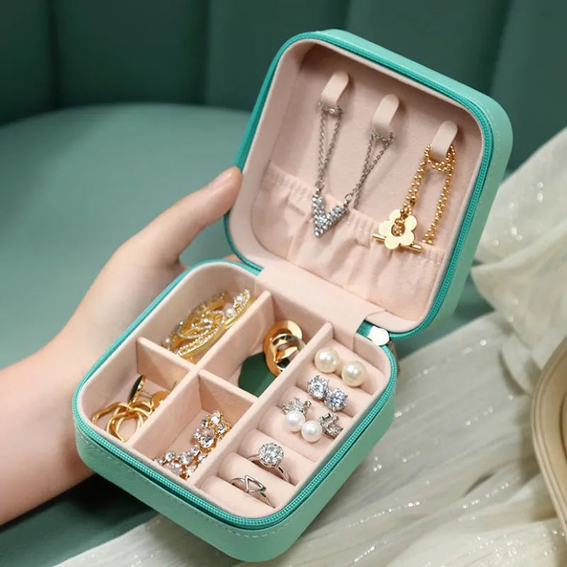 Portable Leather Jewelry Organizer Box – Travel-Friendly Case for Earrings, Rings & Cosmetics (Random Color)